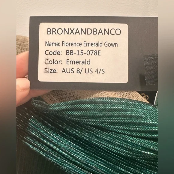 Bronx and Banco Florence Emerald Gown - NWT!! 💚🍀 - Picture 5 of 7